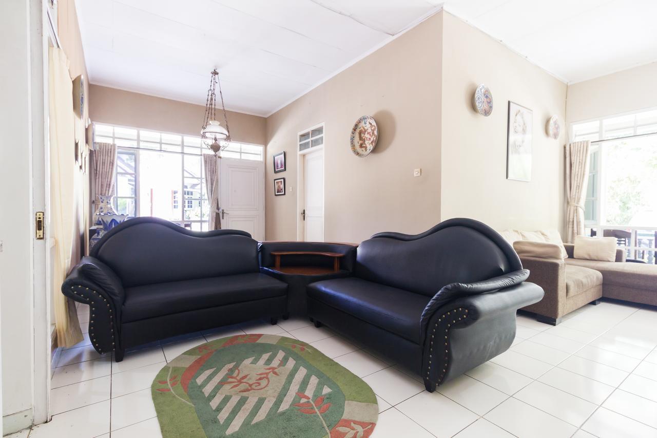 Pele Guesthouse Μπαντούνγκ Εξωτερικό φωτογραφία